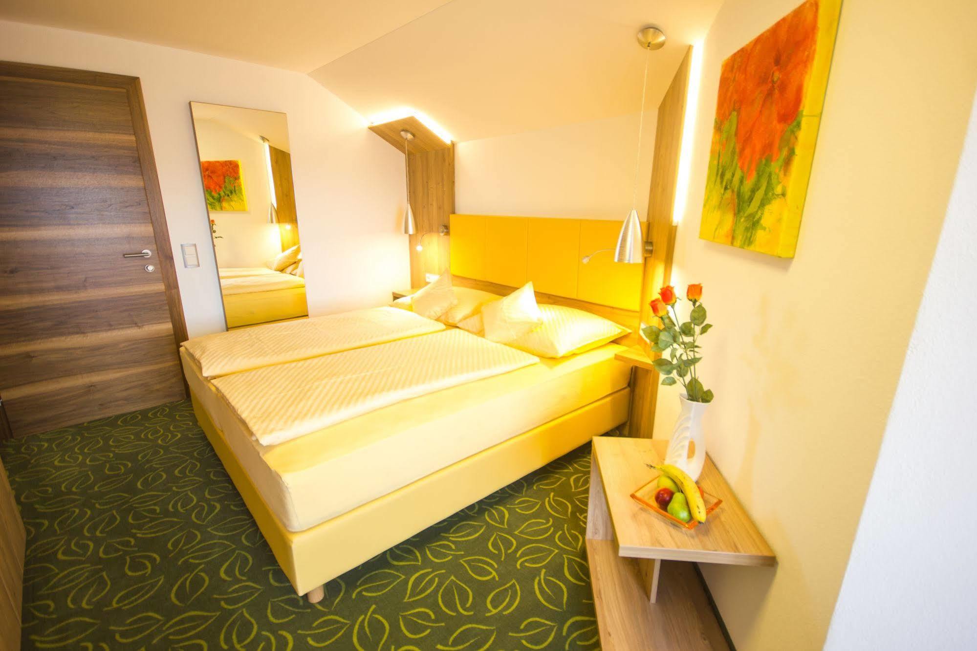 Gaestehaus Stabauer Mondsee Bagian luar foto